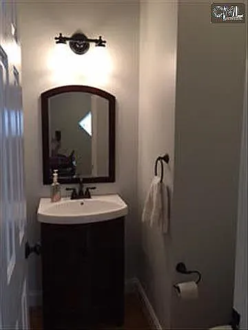 3 bed, 2.5 bath, 1848 sqft, $2,500 — Photo 4