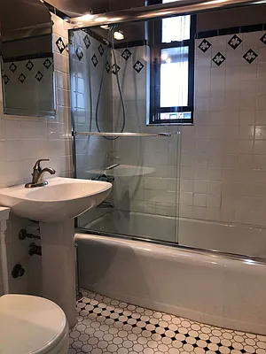 Rented by Nest Seekers International | media 13