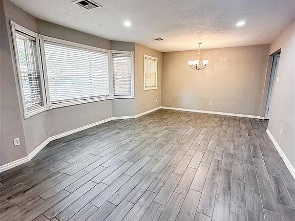 3rd image of 2305 NE Village Dr