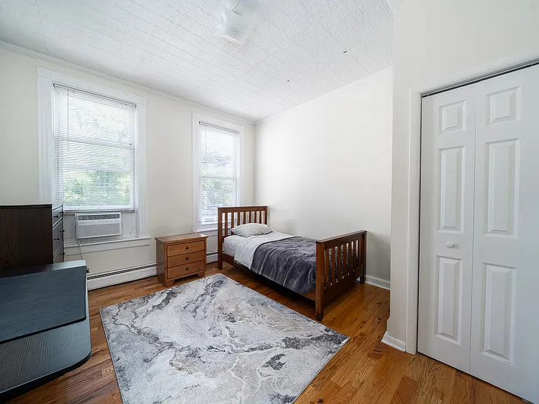 521 Jefferson St #3 — Photo 8
