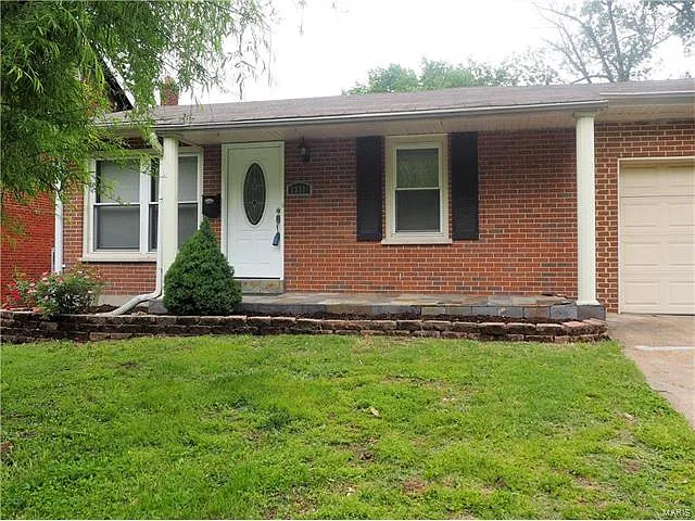 1331 Waldron Ave photo 1