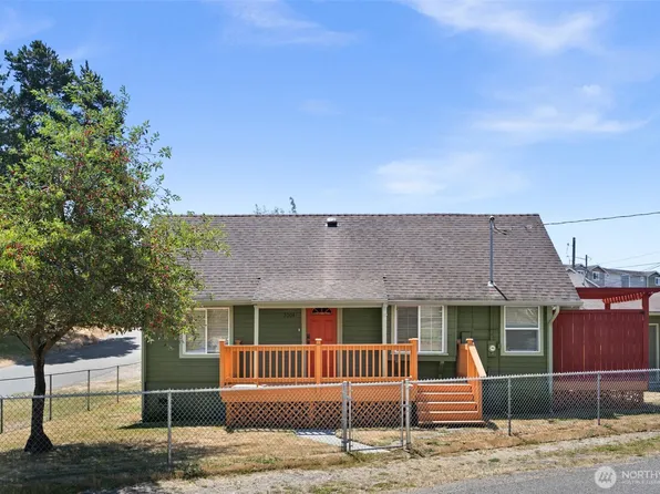 3004 S Warner Street, Tacoma, WA 98409
