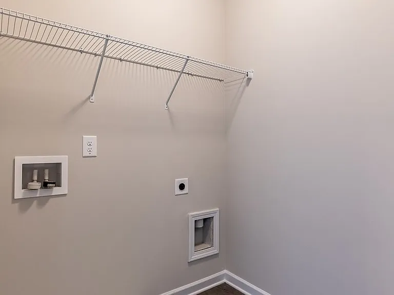 185 Cherokee Reserve Cir — Photo 30
