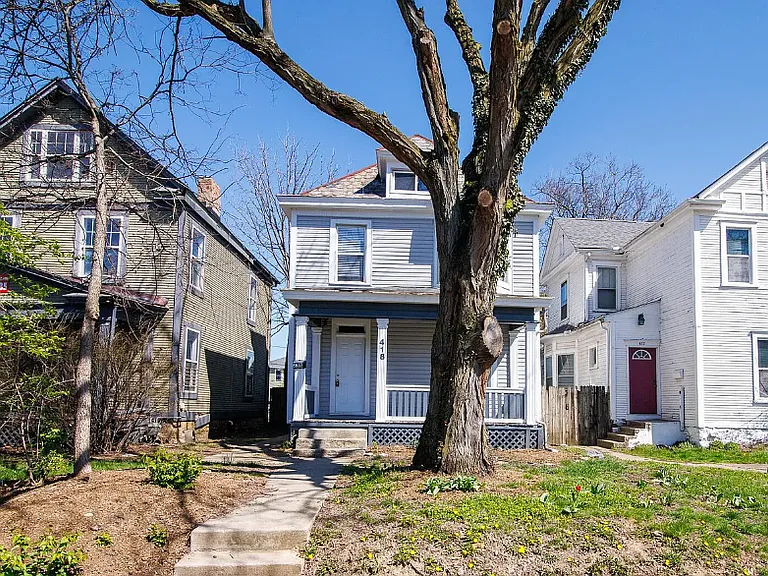E 17th Ave — Photo 35
