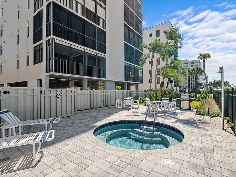 9415 Gulf Shore Dr #501 — Photo 35