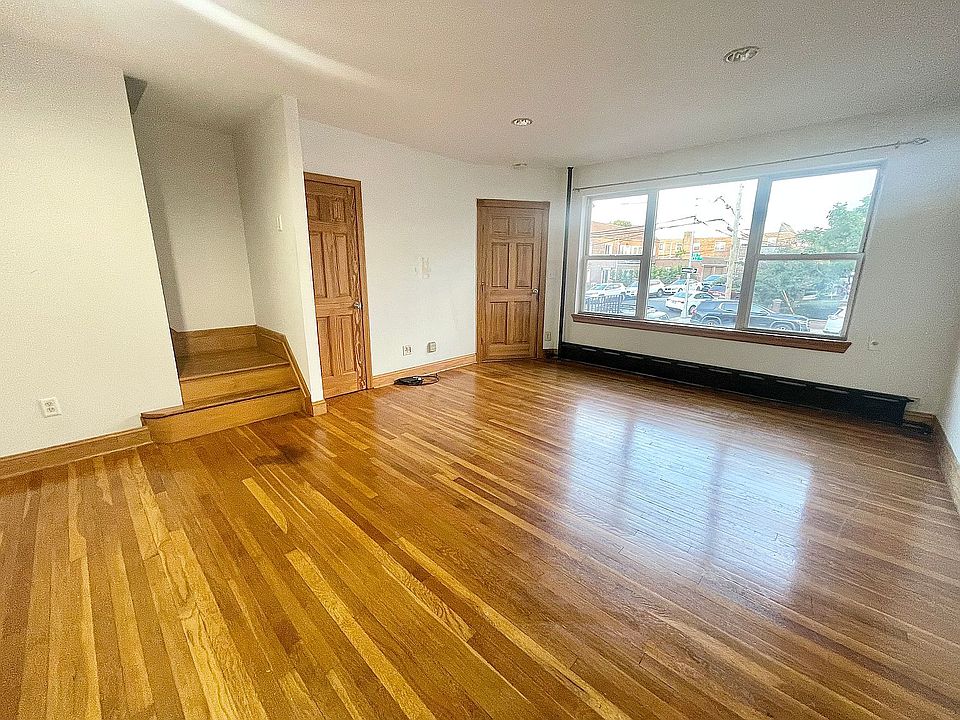 1st image of 20-36 33rd St #1