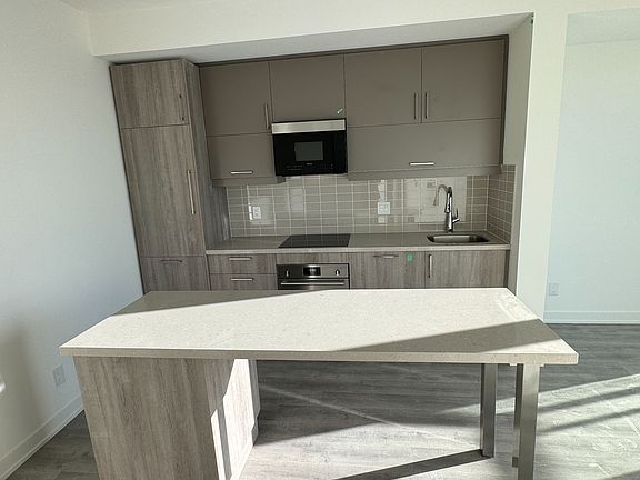 3rd image of 8119 Birchmount Rd #1324
