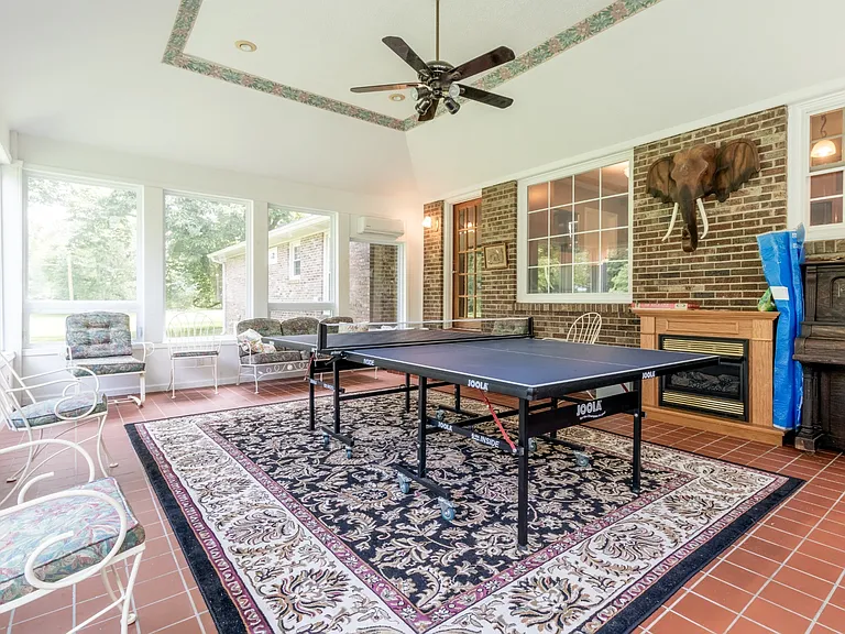 1735 Cedarcroft Dr — Photo 42