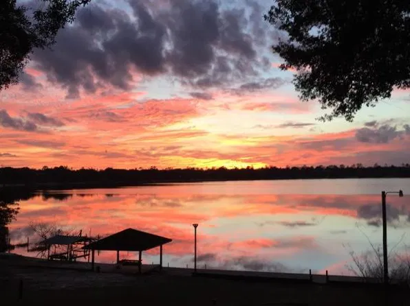 3320 Crystal Lake Dr, Chipley, FL 32428