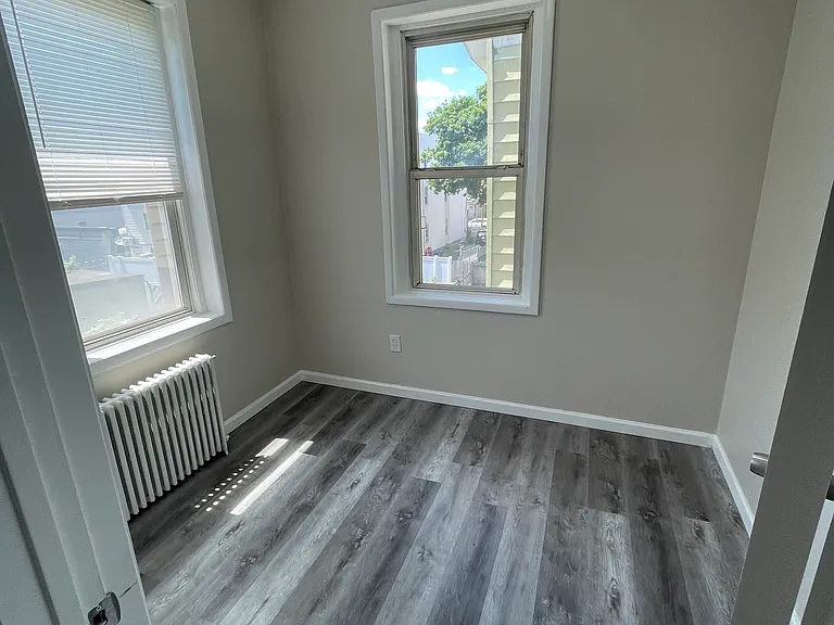 13 Brinsmaid Pl #4 — Photo 9