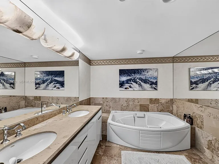 1455 Ocean Dr #704 — Photo 20