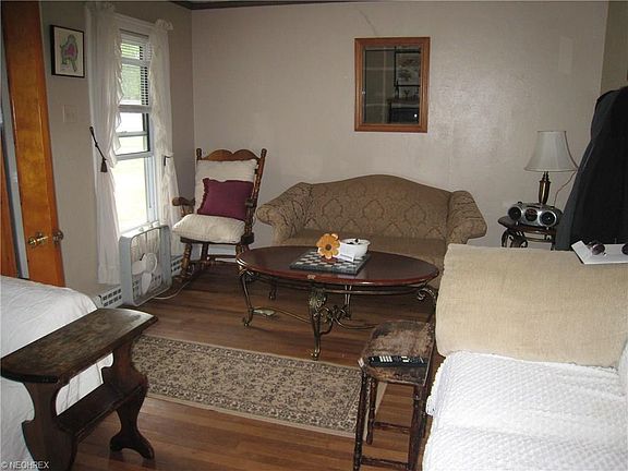 4th image of 46392 Kelly Ave