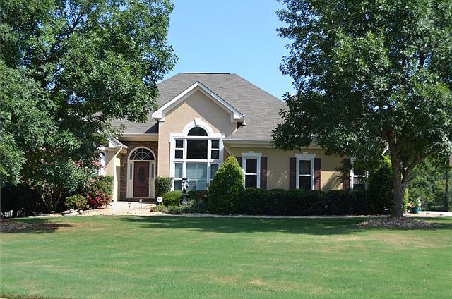 1st image of 2709 Whitecrest Cir SE