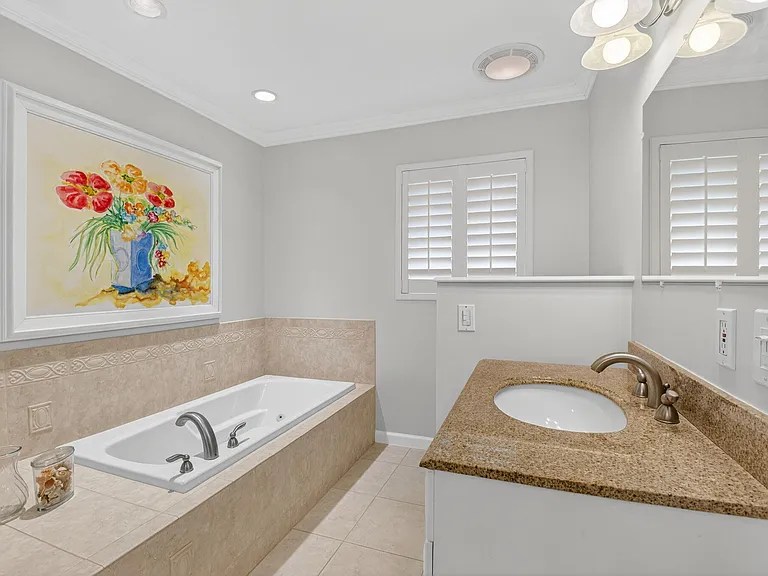 4690 Palo Verde Dr — Photo 17