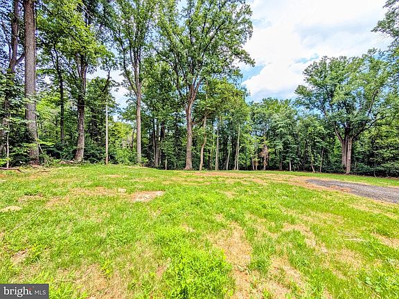 4th image of 3964 Hidden Valley Ln