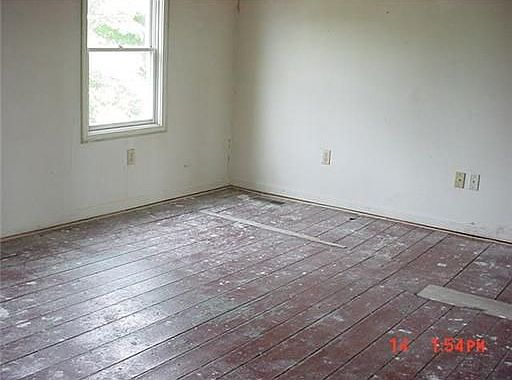 4th image of 1408 E Dexter Trl
