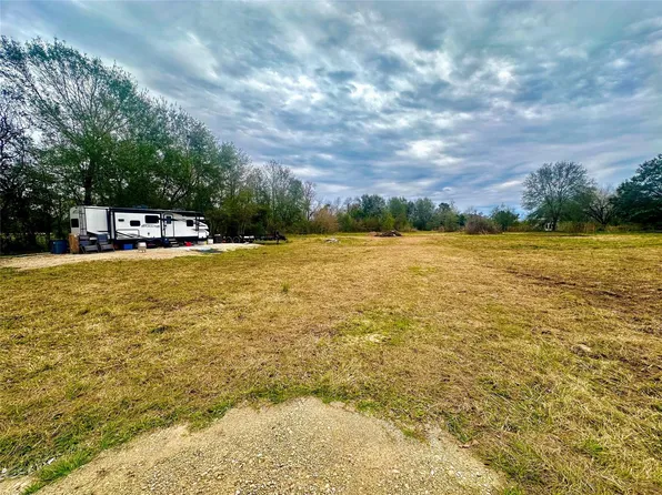 254 County Road 2296, Cleveland, TX 77327