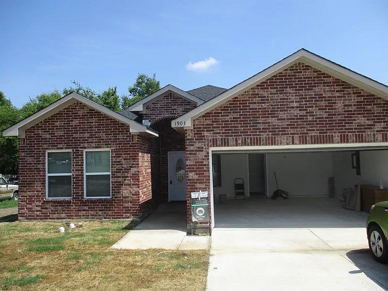 1903 Morgan St — Photo 14