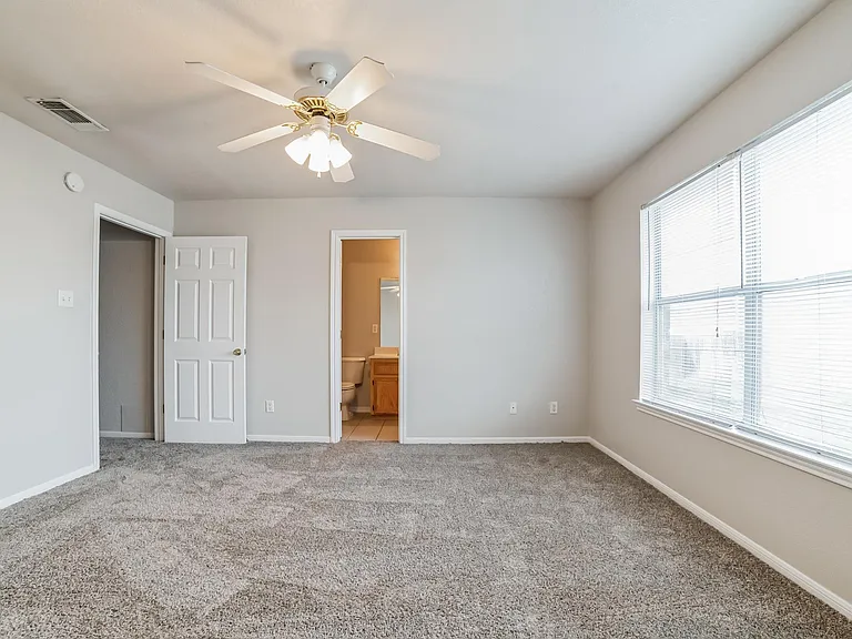 319 Cedar Ridge Dr #B — Photo 19