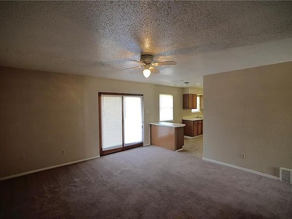 4th image of 4225 Alicia Ln