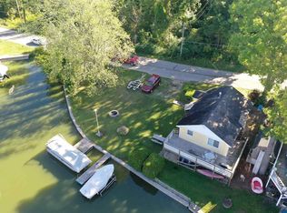 520 Bayview Dr, Rome City, IN 46784