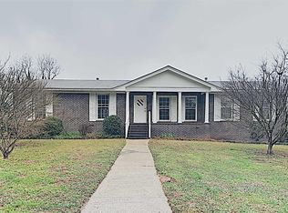 2 Hillside Dr, Hampton, GA 30228