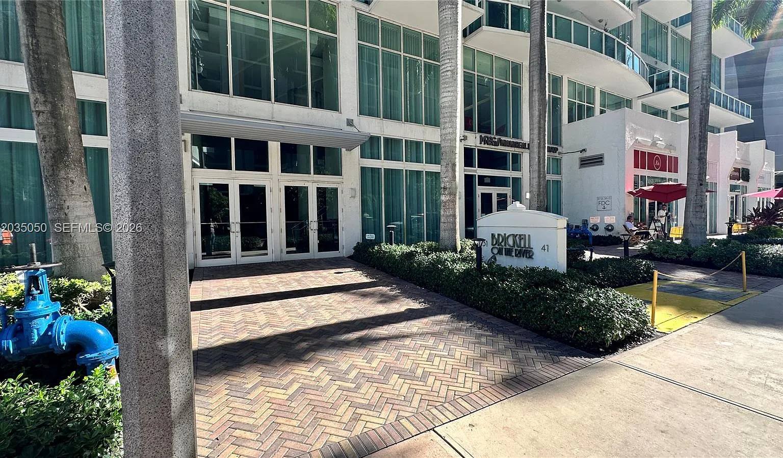 Brickell On The River S T — Photo 1