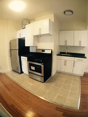 Rented by Bohemia Realty Group | media 18