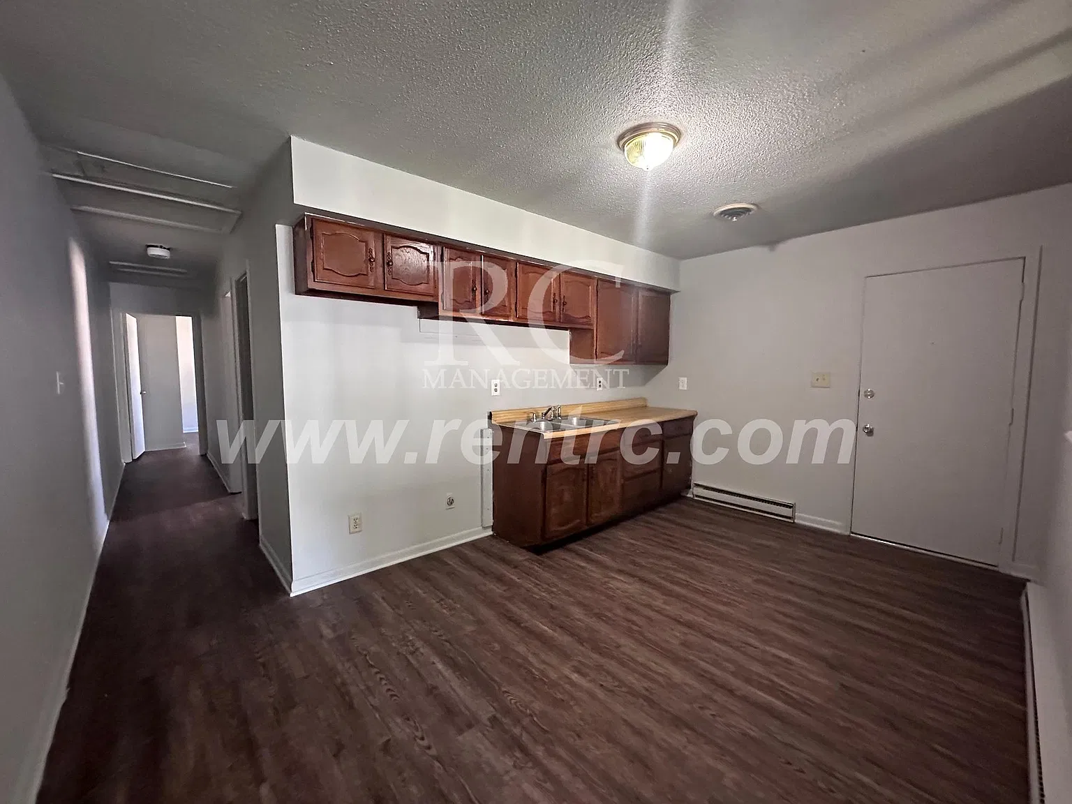 2 bed, 850 sqft, $650 — Photo 2