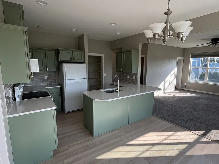 1341 Colony Ct — Photo 15