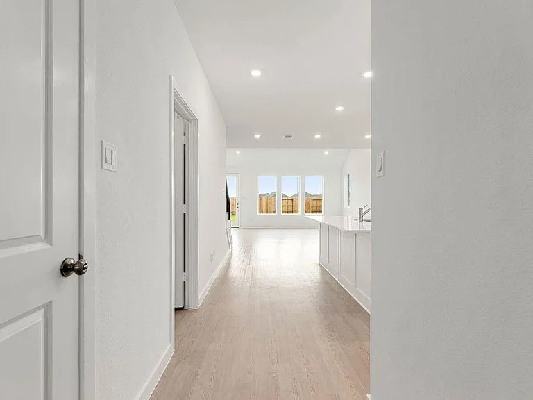 6411 Symphony Wave Dr — Photo 5