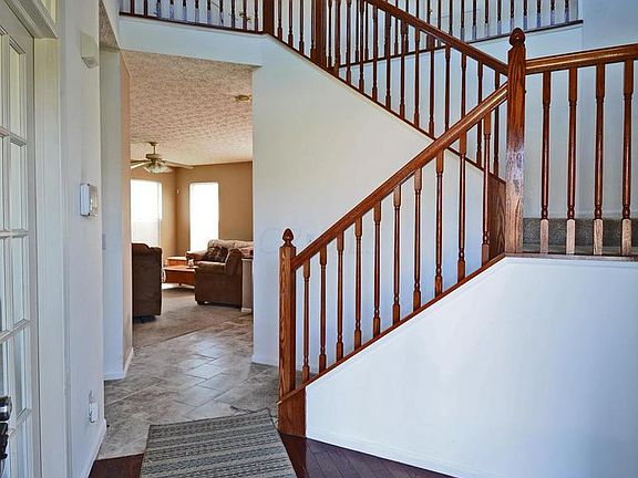 5th image of 9055 Maren Ct