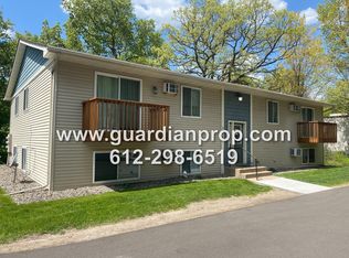 6026 9th St N APT 2, Oakdale, MN 55128