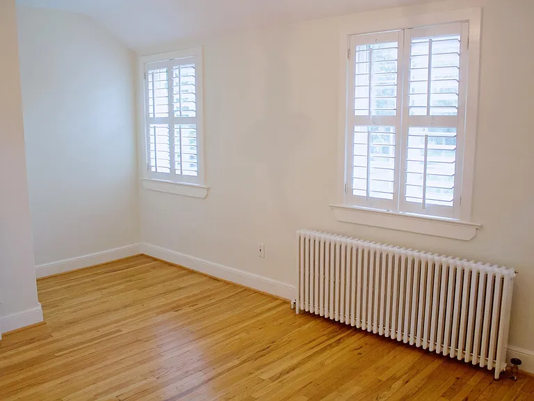 616 Walker Rd — Photo 18