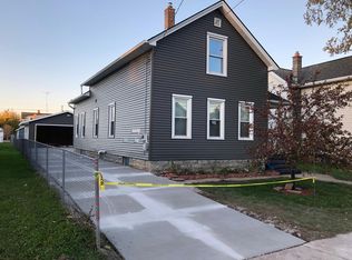 226 W 14th Ave, Oshkosh, WI 54902