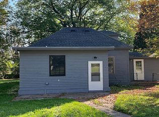 204 W Dakota Ave, Winger, MN 56592