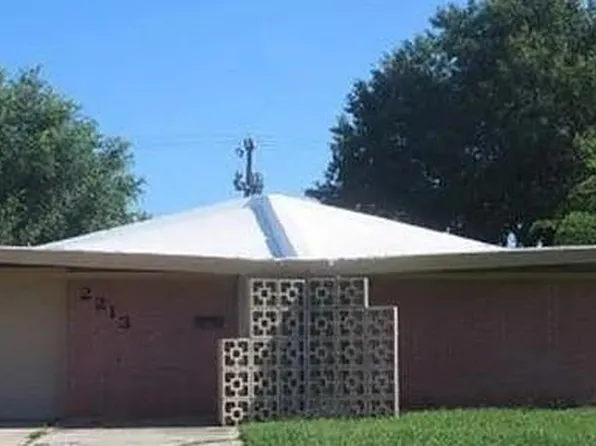 2213 SW 76th St, Oklahoma City, OK 73159