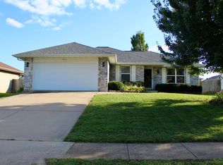 3840 W Overland St, Springfield, MO 65807