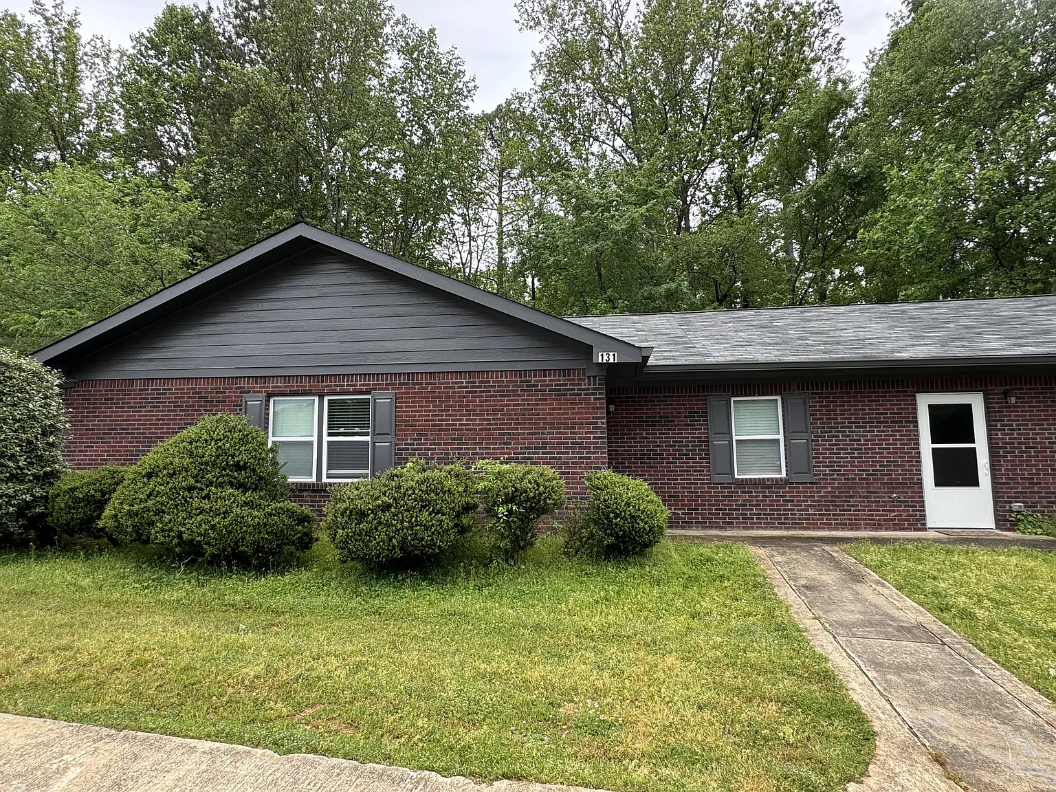 2 bed, 986 sqft, $1,350 — Photo 1