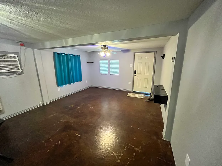 70063 S 343rd Ct — Photo 3