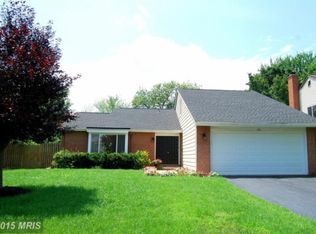 105 Kale Ave, Sterling, VA