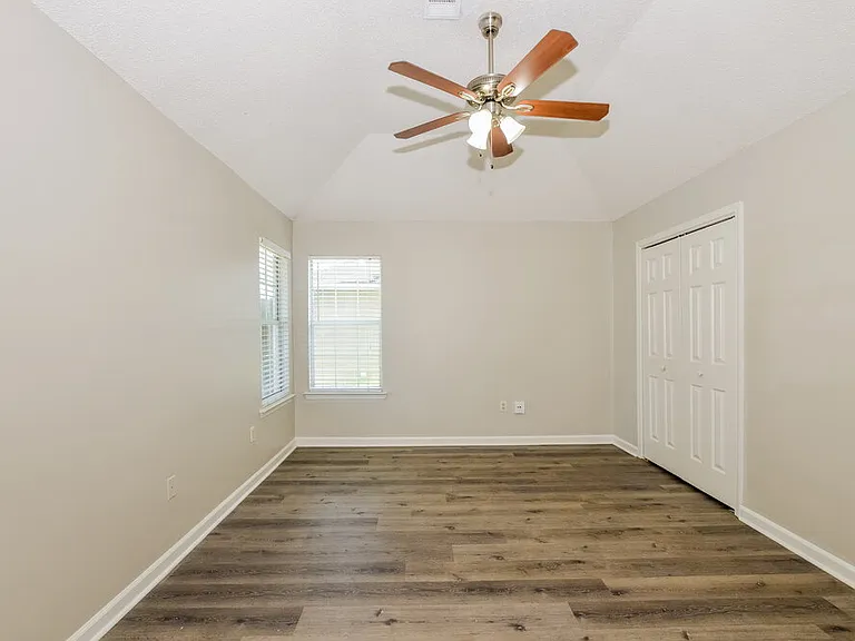 7714 Spring Morning Ct — Photo 12