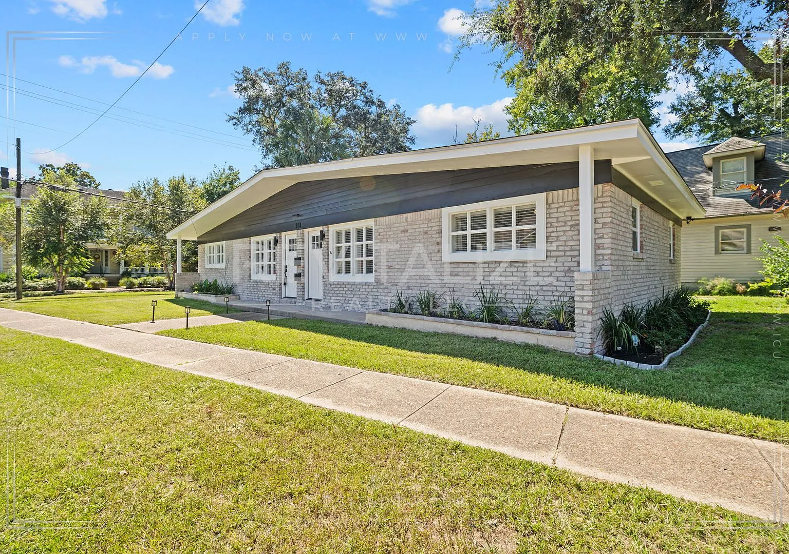 310 Regina Avenue — Photo 4