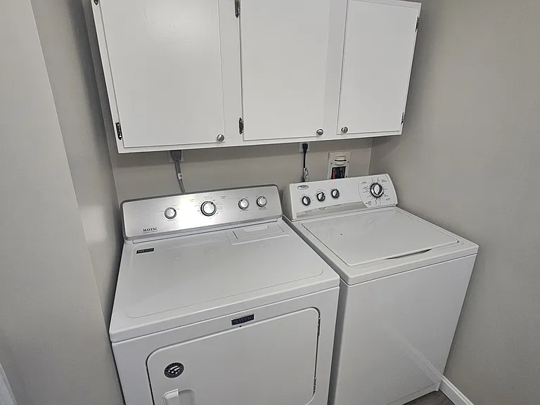 264 Richards Ave — Photo 8