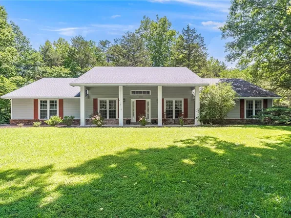 2998 N Oakland Zion Rd, Fayetteville, AR 72703