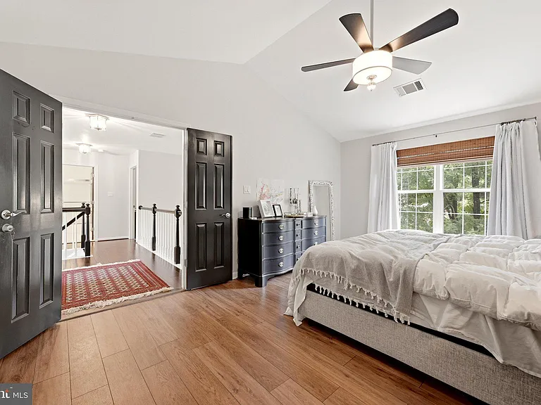 44218 Palladian Ct — Photo 40
