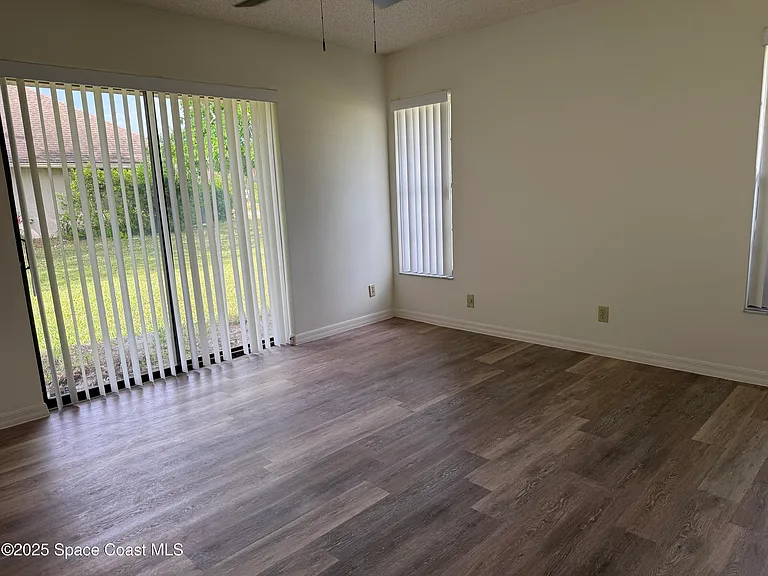 2180 Vista Ter — Photo 15
