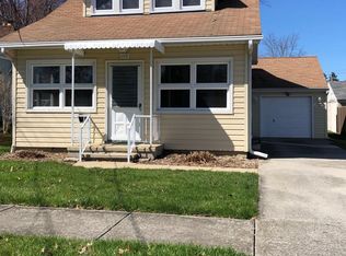 112 Moorewood Ave, Avon Lake, OH 44012