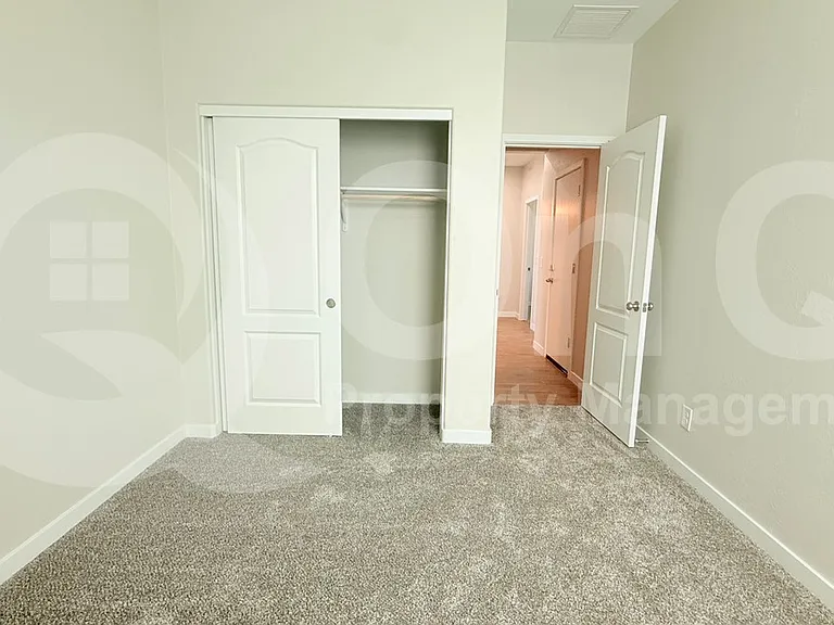 1636 E Jardin Pl — Photo 11