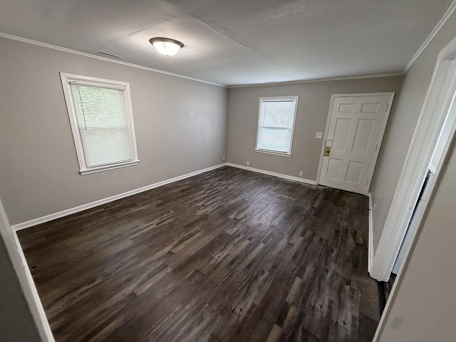 832 Garfield Avenue - 1 — Photo 2
